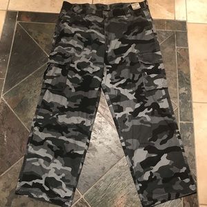 Men’s Camo Cargo Pants